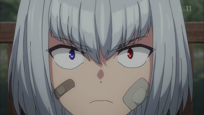 最後実写だったのは特撮グリッドマンの続き、もしくは特撮とアニメの世界が一緒で何かしら話が関係してんだと予想。六花ママのピ 最後実写だったのは特撮グリッドマンの続き、もしくは特撮とアニメの世界が一緒で何かしら話が関係してんだと予想。六花ママのピ