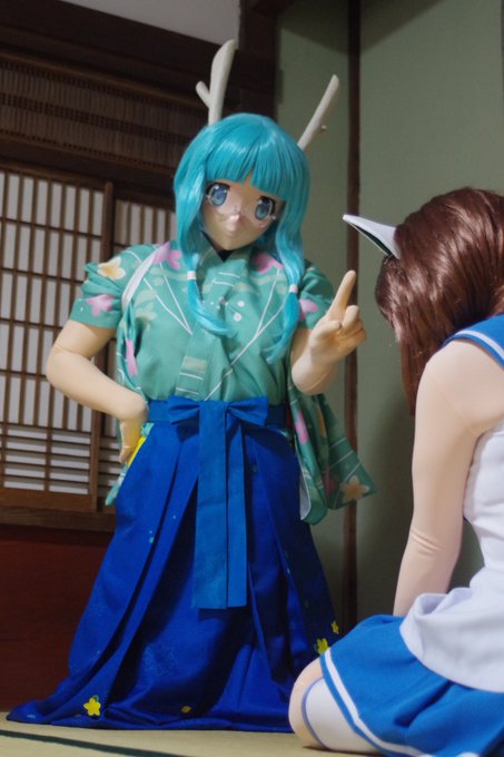えとたま撮影会での一コマにゃ~たんがドラたんに怒られるもイヌたんとキーたんのせいにしてまんまと逃げだす図 えとたま撮影会での一コマにゃ~たんがドラたんに怒られるもイヌたんとキーたんのせいにしてまんまと逃げだす図