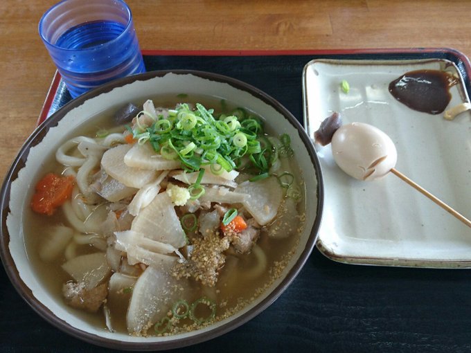 昼飯ちゅー本日はうどん今年最後の仕事時メシやっぱりうどんで締めます#しっぽくうどん#うどんの国 昼飯ちゅー本日はうどん今年最後の仕事時メシやっぱりうどんで締めます#しっぽくうどん#うどんの国