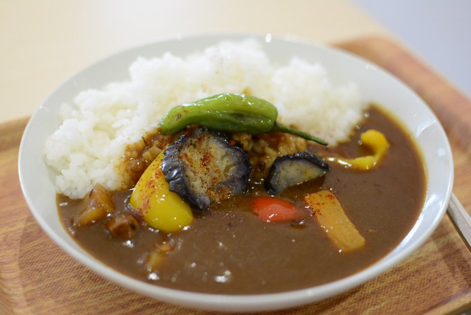 由希奈のカレーも復活して欲しいんだよなぁ#クロムクロ #カフェトリアン 由希奈のカレーも復活して欲しいんだよなぁ#クロムクロ #カフェトリアン