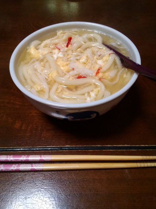 うどんの国の住人なので、年越しうどんを食べます。🐟🍜🐠🐡🍝🍥 うどんの国の住人なので、年越しうどんを食べます。🐟🍜🐠🐡🍝🍥
