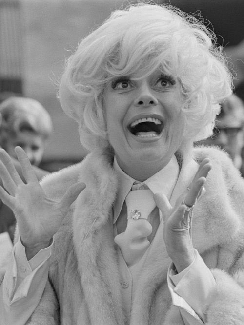 Goodbye, Dolly. Forever an icon to so many of us. #CarolChanning https://t.co/SSGw8sWb48