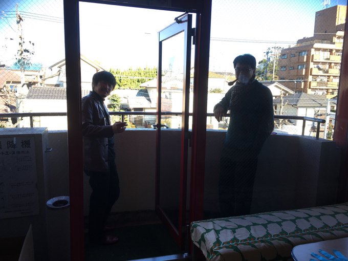 毎日稽古三昧のうりんこ劇場。リハーサル室では『一社循環バス〜宮川運転手編〜』、会議室では『幸福はだれにくる』のお稽古をし 毎日稽古三昧のうりんこ劇場。リハーサル室では『一社循環バス〜宮川運転手編〜』、会議室では『幸福はだれにくる』のお稽古をし