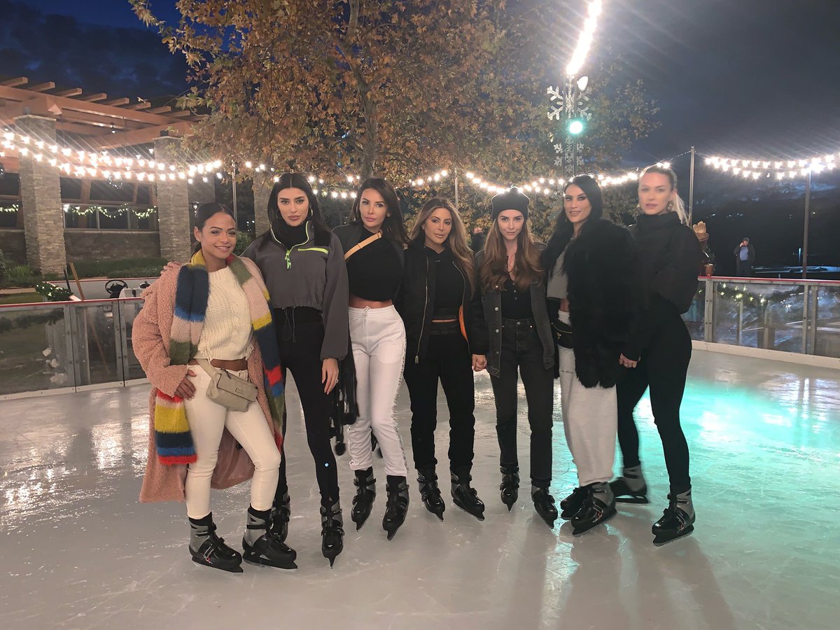 Princesses on Ice ❄️ https://t.co/UCDWNcN4Ry