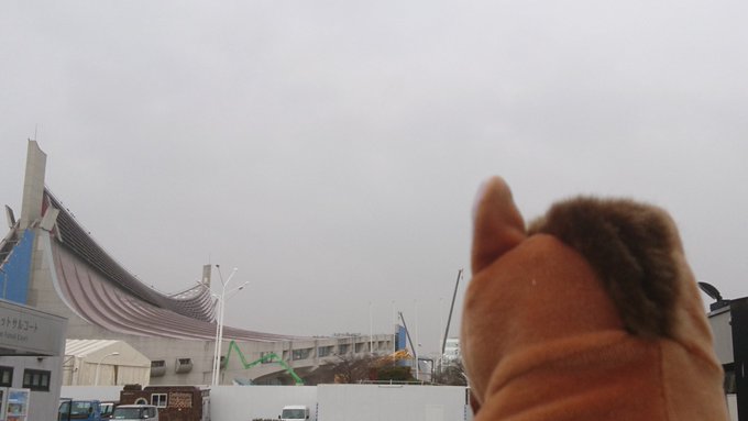 あっちの方も行けないウマ・・・クジラさんにでも道を壊されたのかなウマ・・・#バケモノの子 #聖地巡礼失敗 #代々木競技場 あっちの方も行けないウマ・・・クジラさんにでも道を壊されたのかなウマ・・・#バケモノの子 #聖地巡礼失敗 #代々木競技場