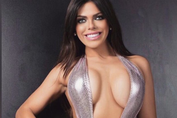 RT @Daily_Star: Miss BumBum star flaunts curves in skimpiest swimsuit we've ever seen https://t.co/Jpd0uJnSwC https://t.co/Q02YfyMZvu