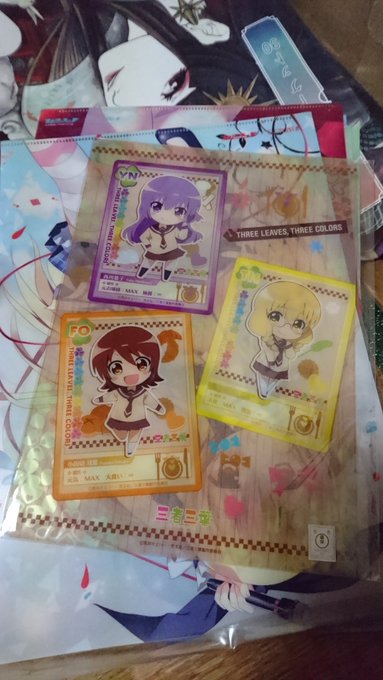 死にものぐるいで買った三者三葉の下敷きとか出てきたんだけどすんげぇ懐かしいから二期やって 死にものぐるいで買った三者三葉の下敷きとか出てきたんだけどすんげぇ懐かしいから二期やって