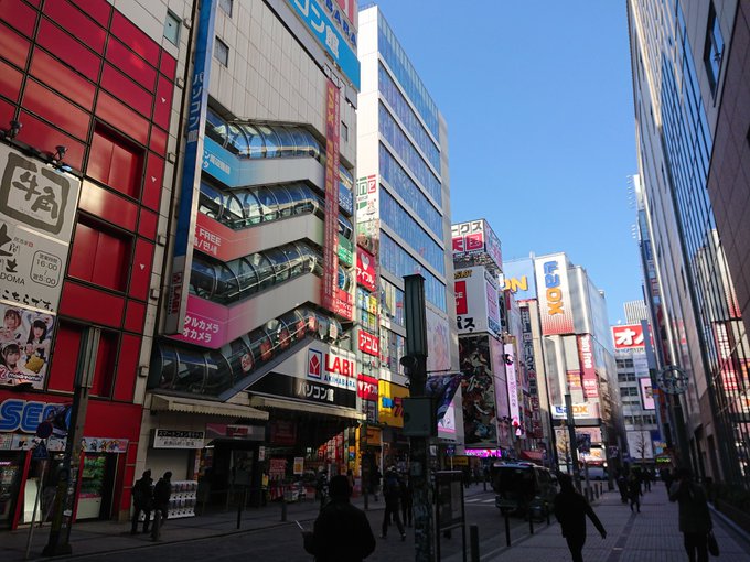 AKIBA'S TRIPのスタート位置かここ AKIBA'S TRIPのスタート位置かここ