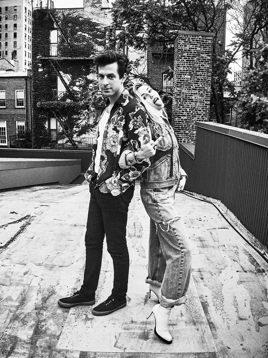 thankzzz to everyone fuckinnnn with Nothing Breaks Like A Heart! We ❤️ U  @MarkRonson https://t.co/8KJdNc2AFs