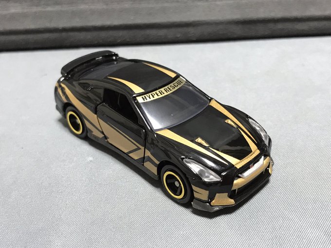 今日引取りのドリームトミカ、ドライブヘッド機動強襲警察の専用GTーR。これでドライブヘッドシリーズのトミカは全部販売終了 今日引取りのドリームトミカ、ドライブヘッド機動強襲警察の専用GTーR。これでドライブヘッドシリーズのトミカは全部販売終了