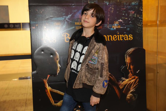 狼チャイルド、文字通りおおかみこどもなんですが、演じてる子役がミゲル・ロボ君…英語で言うとマイケル・ウルフ君と狼男役を演 狼チャイルド、文字通りおおかみこどもなんですが、演じてる子役がミゲル・ロボ君…英語で言うとマイケル・ウルフ君と狼男役を演