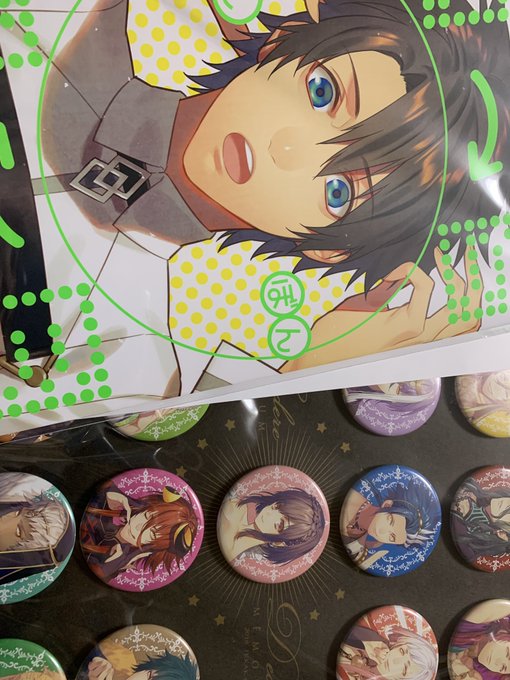 カズキヨネさん( )の御本が届いてました…!どちらの本も素敵でした!神々の悪戯本は美しくて神々しく、おしぼんはかっこよく カズキヨネさん( )の御本が届いてました…!どちらの本も素敵でした!神々の悪戯本は美しくて神々しく、おしぼんはかっこよく