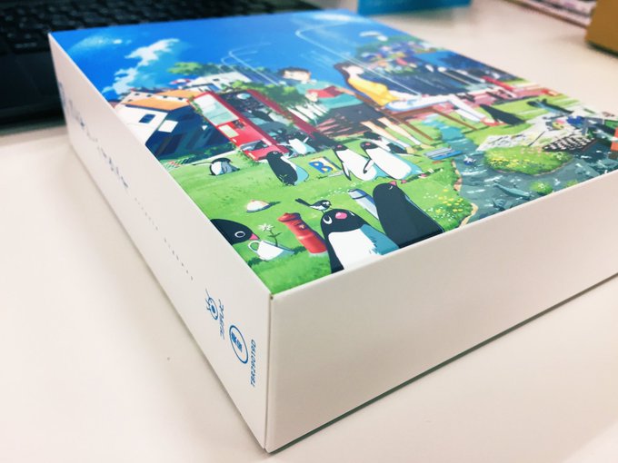 筒スリーブではありません。上から取り出すかたちのボックスです。サイズはBDケース大。このサイズ感が、手に馴染んでとても良 筒スリーブではありません。上から取り出すかたちのボックスです。サイズはBDケース大。このサイズ感が、手に馴染んでとても良