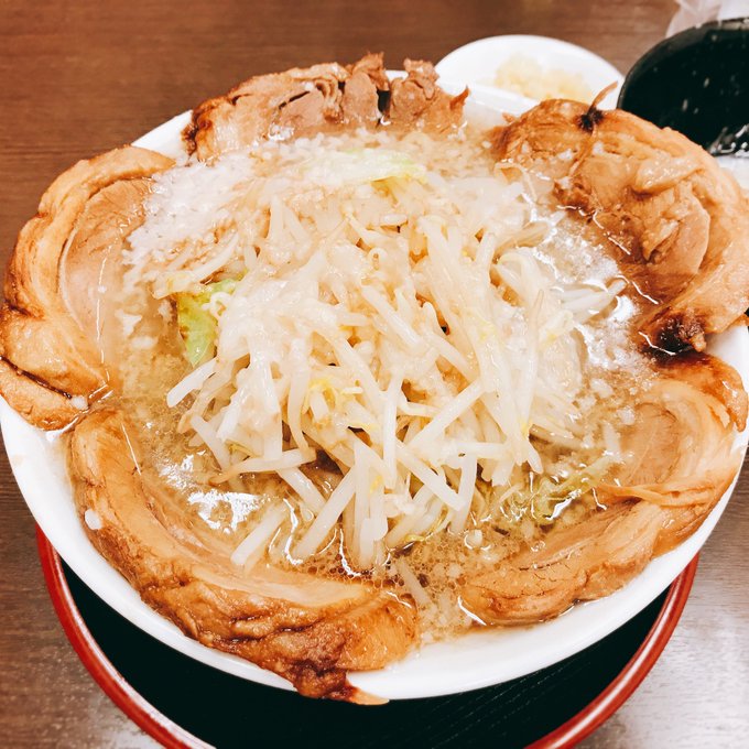 豚元きたあああああ!!食後は聖闘士星矢鑑賞( ・ㅂ・)و ̑̑#麺屋元 #牛久 豚元きたあああああ!!食後は聖闘士星矢鑑賞( ・ㅂ・)و ̑̑#麺屋元 #牛久