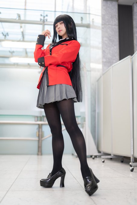 2巻表紙の夢子っぽくてお気に入りです(*´-`)p/ #賭ケグルイ 2巻表紙の夢子っぽくてお気に入りです(*´-`)p/ #賭ケグルイ