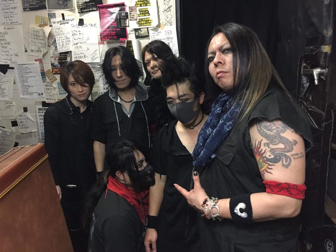 まずは13地区=AREA13=では・・・13地区=AREA13=Set List1.ドレス(feat.楽屋嬢)2.悪の華 まずは13地区=AREA13=では・・・13地区=AREA13=Set List1.ドレス(feat.楽屋嬢)2.悪の華
