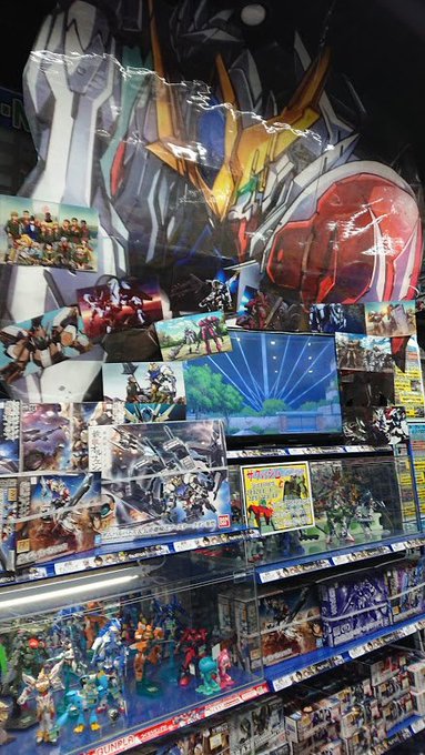 「鉄血のオルフェンズ ウルズハント」製作記念!!!売場でも「鉄血のオルフェンズ」特集展開中です(≧∇≦)/プラモキット再 「鉄血のオルフェンズ ウルズハント」製作記念!!!売場でも「鉄血のオルフェンズ」特集展開中です(≧∇≦)/プラモキット再