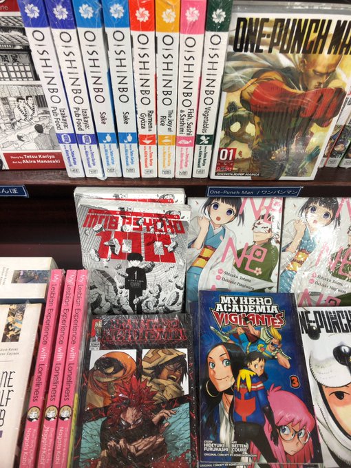 新宿に紀伊国屋の洋書専門店があるんですけど、やっぱりありました英語版モブサイコ!店員さんに聞いたら店舗にあるのは一巻だけ 新宿に紀伊国屋の洋書専門店があるんですけど、やっぱりありました英語版モブサイコ!店員さんに聞いたら店舗にあるのは一巻だけ
