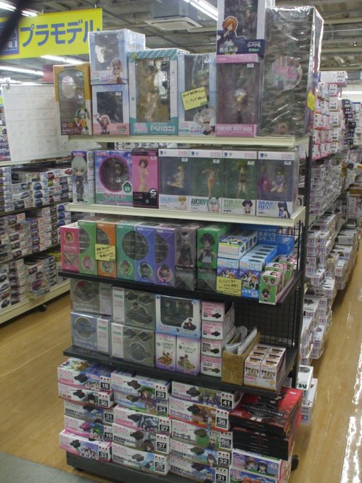ガールズもパンツァーもあります!ガールズ&パンツァーコーナー!!ぜひお立ち寄りください~♪#ガルパン ガールズもパンツァーもあります!ガールズ&パンツァーコーナー!!ぜひお立ち寄りください~♪#ガルパン