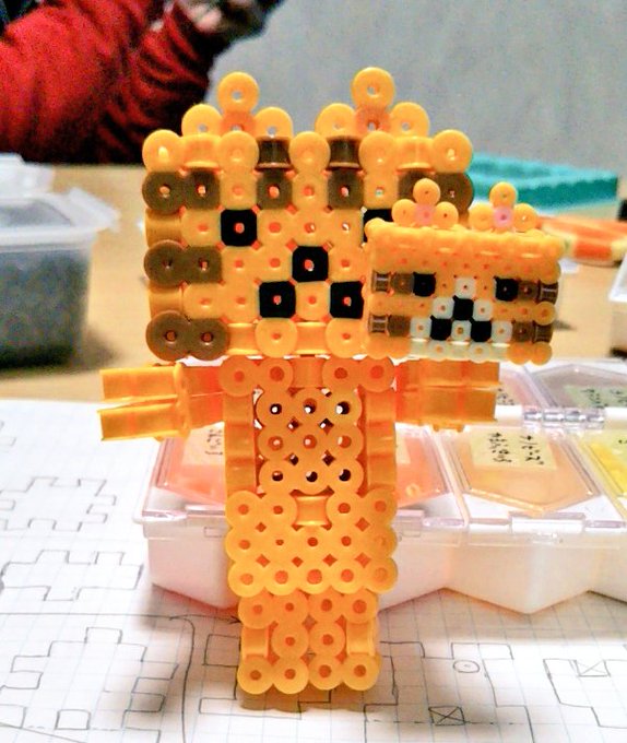 ナノビーズで立体が作れるかの実験。せっかくなのでトラと同じ型でコトラちゃんを作ってみようまだ頭だけだけど小さくて可愛い! ナノビーズで立体が作れるかの実験。せっかくなのでトラと同じ型でコトラちゃんを作ってみようまだ頭だけだけど小さくて可愛い!
