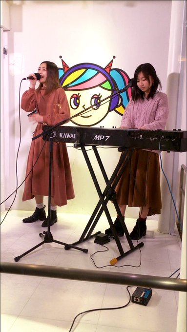 渋谷クロスFMが本日の最終現場。#たまゆら のLIVEが観れてラッキー! 渋谷クロスFMが本日の最終現場。#たまゆら のLIVEが観れてラッキー!
