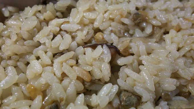 昨日の立ち回りバイオハザードで最初に座った台、へそに入らず移動→別の人がすぐ当てる。連チャン開始。悲しく移動→北斗2→ル 昨日の立ち回りバイオハザードで最初に座った台、へそに入らず移動→別の人がすぐ当てる。連チャン開始。悲しく移動→北斗2→ル