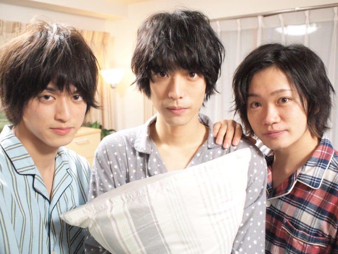 日本テレビ初のテレビバオリジナルドラマ「寝ないの?小山内三兄弟」公式twitterです。#シソンヌじろう さん脚本、#黒 日本テレビ初のテレビバオリジナルドラマ「寝ないの?小山内三兄弟」公式twitterです。#シソンヌじろう さん脚本、#黒