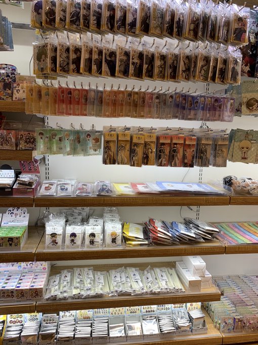 AKIBA④号店6階では #千銃士 のコーナーを熱く!熱く!高貴に!展開しております!アクリルスタンドから、キーホルダー AKIBA④号店6階では #千銃士 のコーナーを熱く!熱く!高貴に!展開しております!アクリルスタンドから、キーホルダー