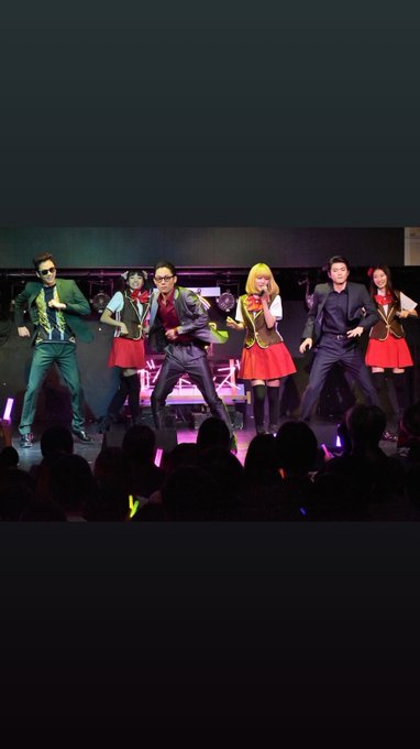 花沢さんのストーリー😂インベスターZでもゴクドルズでも(撮影順は逆)こうやってキャスト6人(偶然同じ)が仲良くて、いつも 花沢さんのストーリー😂インベスターZでもゴクドルズでも(撮影順は逆)こうやってキャスト6人(偶然同じ)が仲良くて、いつも