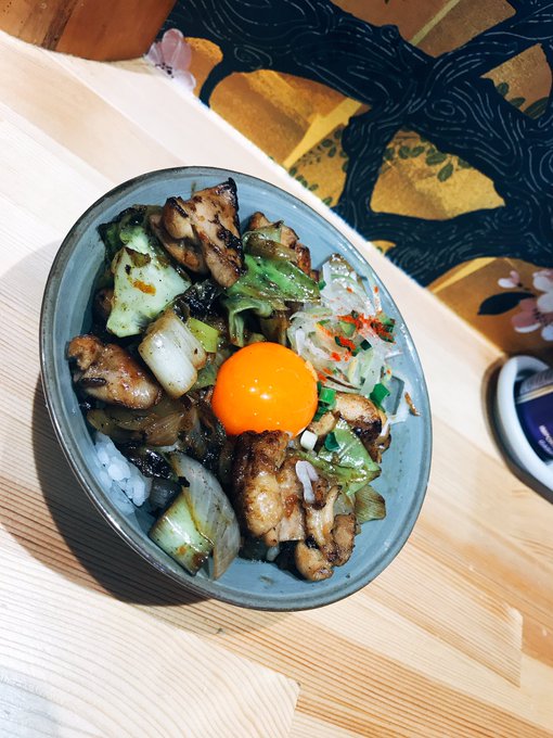 和風ピンポン竹末本日から暫くの間、日替わりご飯に「大寒卵」トッピングさせて頂いております☆運気アップに是非!何卒よろしく 和風ピンポン竹末本日から暫くの間、日替わりご飯に「大寒卵」トッピングさせて頂いております☆運気アップに是非!何卒よろしく