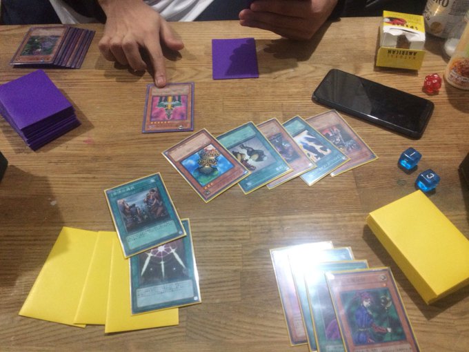 cottolinkくんと #04環境 で遊んでる。やっぱりこのころの遊戯王は相手のことを考える割合が多くて楽しい。 cottolinkくんと #04環境 で遊んでる。やっぱりこのころの遊戯王は相手のことを考える割合が多くて楽しい。