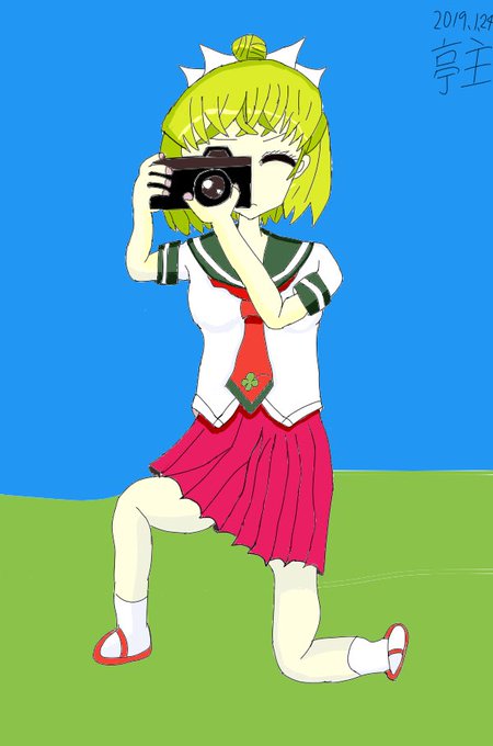 2年前に描いたカメラ女子のはなこちゃんをデジタル化してみました!胴体がやや長かったのと手の位置がおかしかったところを修正 2年前に描いたカメラ女子のはなこちゃんをデジタル化してみました!胴体がやや長かったのと手の位置がおかしかったところを修正