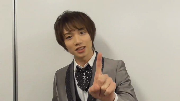 👑劇場版 #王室教師ハイネ 公開まであと1日!!👑#ハイネ 役の #植田圭輔 さんからコメントムービーが到着!🎥💫ついに 👑劇場版 #王室教師ハイネ 公開まであと1日!!👑#ハイネ 役の #植田圭輔 さんからコメントムービーが到着!🎥💫ついに