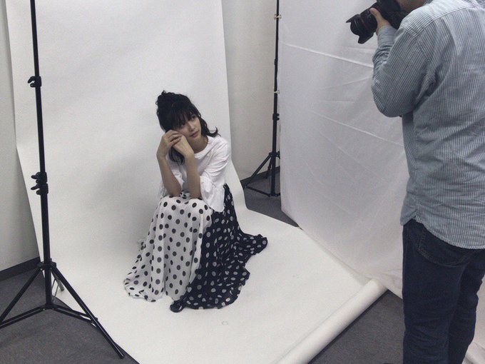 本日は #皇伊月 を演じる #松田るか さんのご取材日でした📷劇中とは違う雰囲気に、ドキドキしませんか🎲✨ドラマ「#賭ケ 本日は #皇伊月 を演じる #松田るか さんのご取材日でした📷劇中とは違う雰囲気に、ドキドキしませんか🎲✨ドラマ「#賭ケ