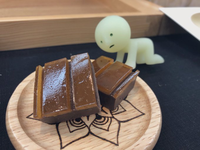 本日はバレンタインデー!和菓子屋ながらも佐藤屋は、のし梅チョコ「たまゆら」を贈り物にオススメいたします!白餡と寒天使った 本日はバレンタインデー!和菓子屋ながらも佐藤屋は、のし梅チョコ「たまゆら」を贈り物にオススメいたします!白餡と寒天使った
