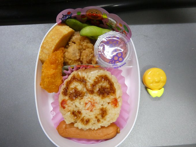 こち亀の両さん弁当www???両さんに見えて仕方ない(笑) こち亀の両さん弁当www???両さんに見えて仕方ない(笑)