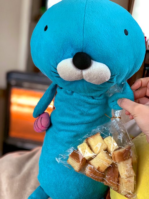 ぼのちゃん、みんなにも分けてあげてね😦#ぼのぼの #ぬい撮り ぼのちゃん、みんなにも分けてあげてね😦#ぼのぼの #ぬい撮り