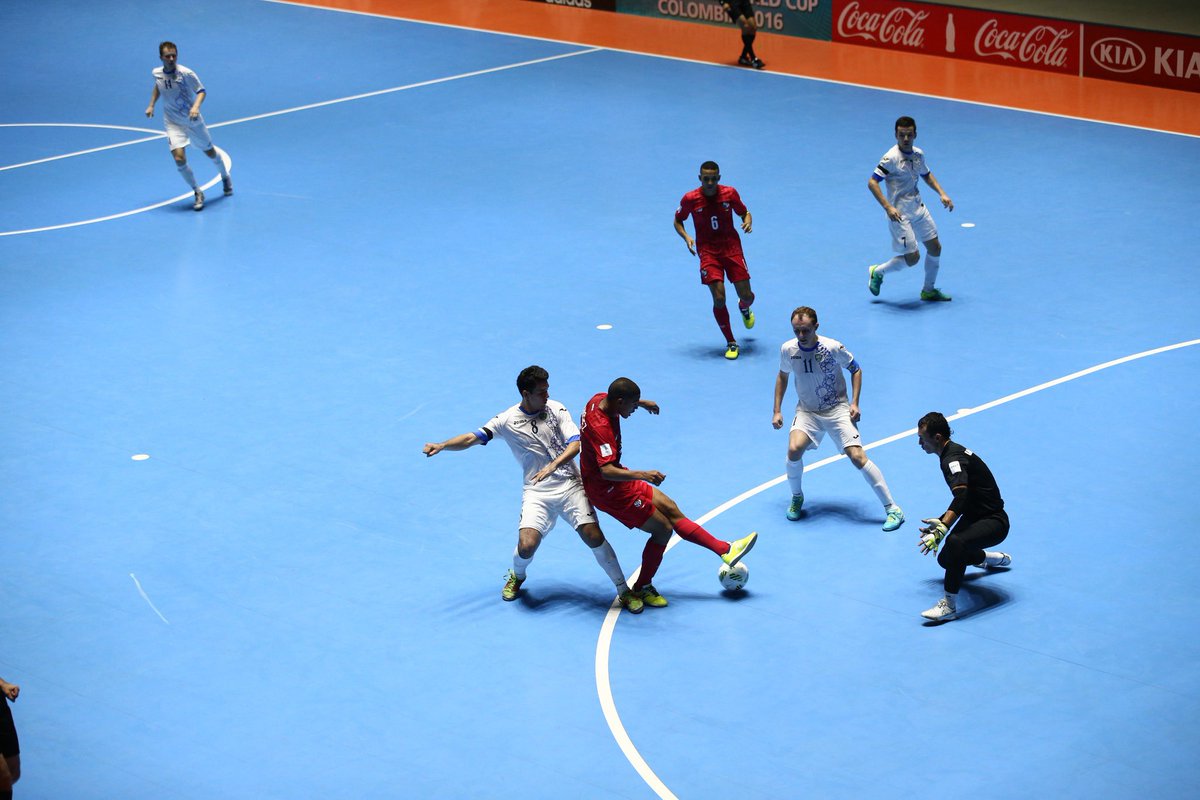 A video support system for referees at the FIFA Futsal World Cup™ . For the first time in the history of this competition such a system will be used, with the technology set to positively impact the game. https://t.co/7fxNtaeHaP #FutsalWC #FootballTechnology