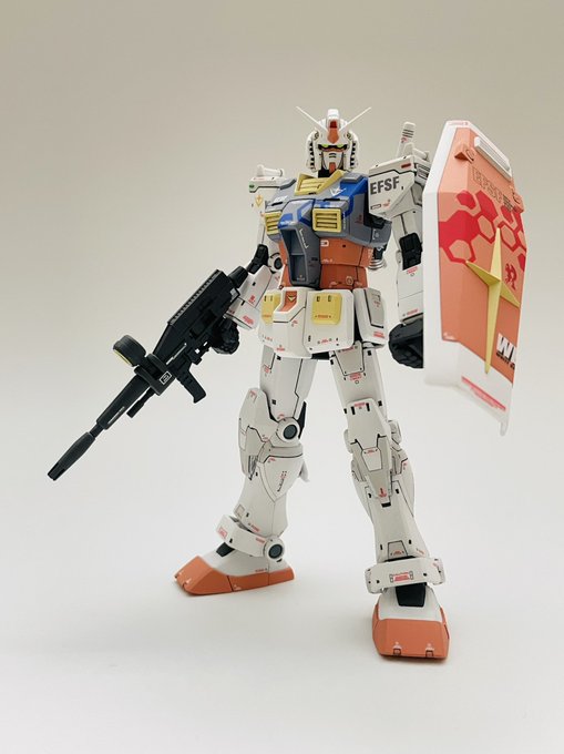 HG 1/144 ガンダム(THE ORIGIN版)基本セイラマスオカラーで塗装。手軽にこの色が出せるのはありがたいです HG 1/144 ガンダム(THE ORIGIN版)基本セイラマスオカラーで塗装。手軽にこの色が出せるのはありがたいです