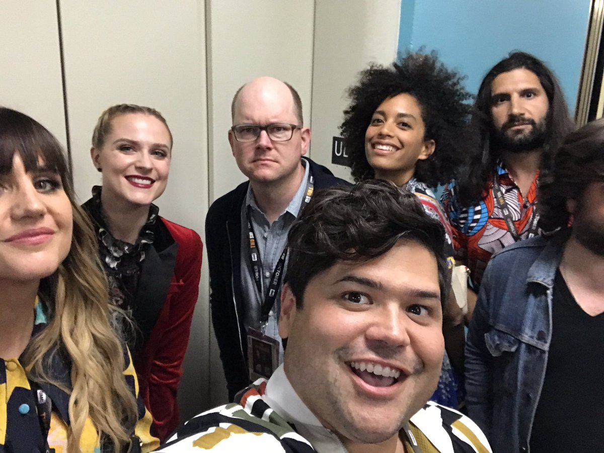 RT @HARVEYGUILLEN: Tnx @evanrachelwood for moderating our @theshadowsfx panel at @Comic_Con ???????????? https://t.co/fejPcbyHhZ