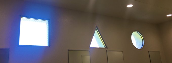 パーキングエリア…祝福しているのか?わたしのプロメア旅行を… パーキングエリア…祝福しているのか?わたしのプロメア旅行を…