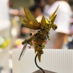 ワンフェスにて、絵本の羽牙狼のフィギュア @yama823 がとても素晴らしかったので、色々と写真を撮った中からの1枚。絵本の牙狼がそのまま飛び出してきたかのような姿にしばらく眺めていた..😌
#ワンフェス2019
#wf2019s
#牙狼 https://t.co/3qHFD7ADtf