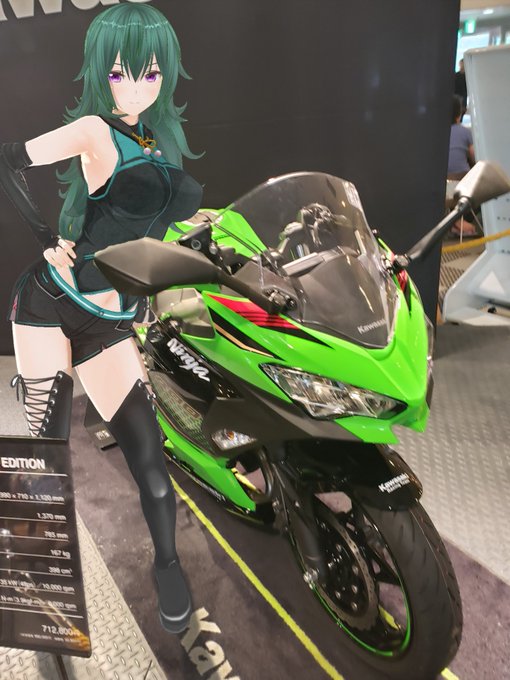 #ハチナイ#カスタムキャスト#ハチタム#柊琴葉今日はバイクの日らしいので似合いそうな柊ちゃんコラで衣装見えにくいのでコラ #ハチナイ#カスタムキャスト#ハチタム#柊琴葉今日はバイクの日らしいので似合いそうな柊ちゃんコラで衣装見えにくいのでコラ