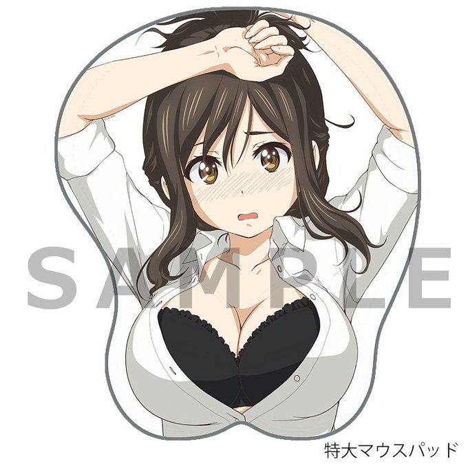 【カーテン魂】TVアニメ『なんでここに先生が!?』より描き下ろしのマウスパッドとB2タペストリーの一般販売を本日より開始 【カーテン魂】TVアニメ『なんでここに先生が!?』より描き下ろしのマウスパッドとB2タペストリーの一般販売を本日より開始
