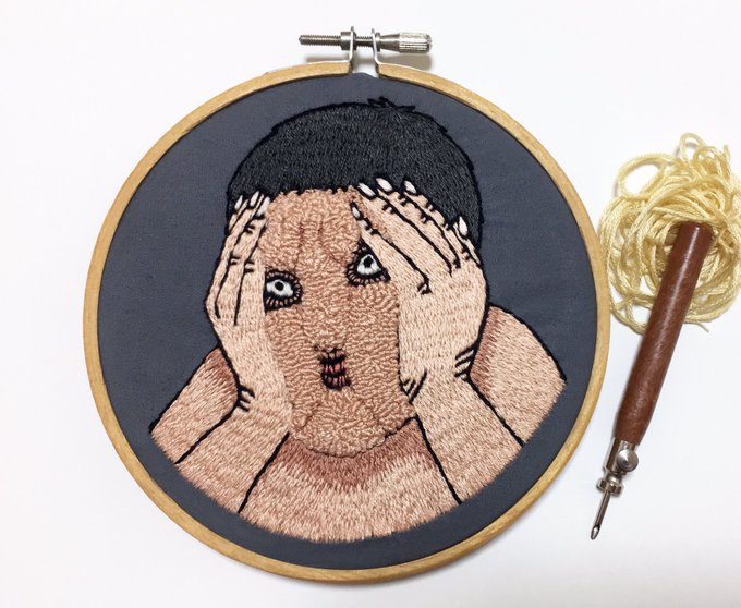 【!?閲覧注意!?】伊藤潤二先生の作品「グリセリド」の兄ちゃんを刺繍しました!兄ちゃんのキモさをモコモコ刺繍で表現できた 【!?閲覧注意!?】伊藤潤二先生の作品「グリセリド」の兄ちゃんを刺繍しました!兄ちゃんのキモさをモコモコ刺繍で表現できた