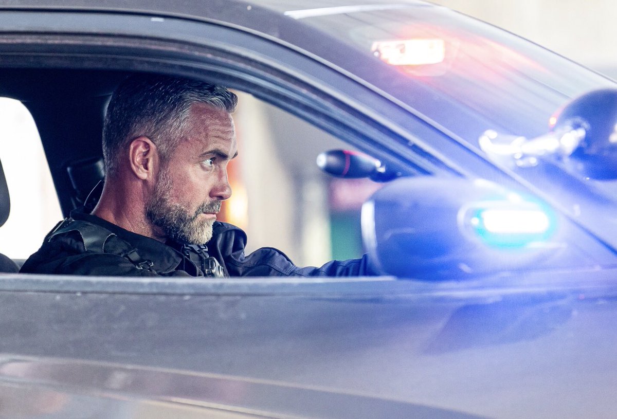 Photo of Jay Harrington  - car
