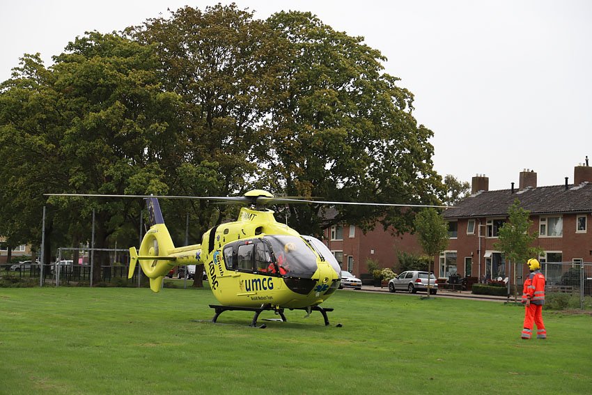 Traumahelikopter ingezet op de Tollenstraat in Hoogezand..