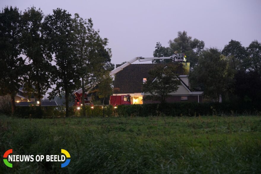 Brandweer druk met schoorsteenbrand Laakweg Nootdorp -..