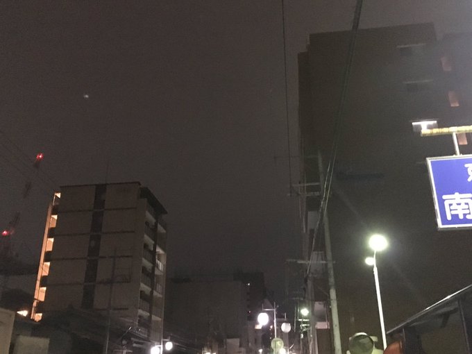 ここに赤いオーロラが…! #ハローワールド ここに赤いオーロラが…! #ハローワールド