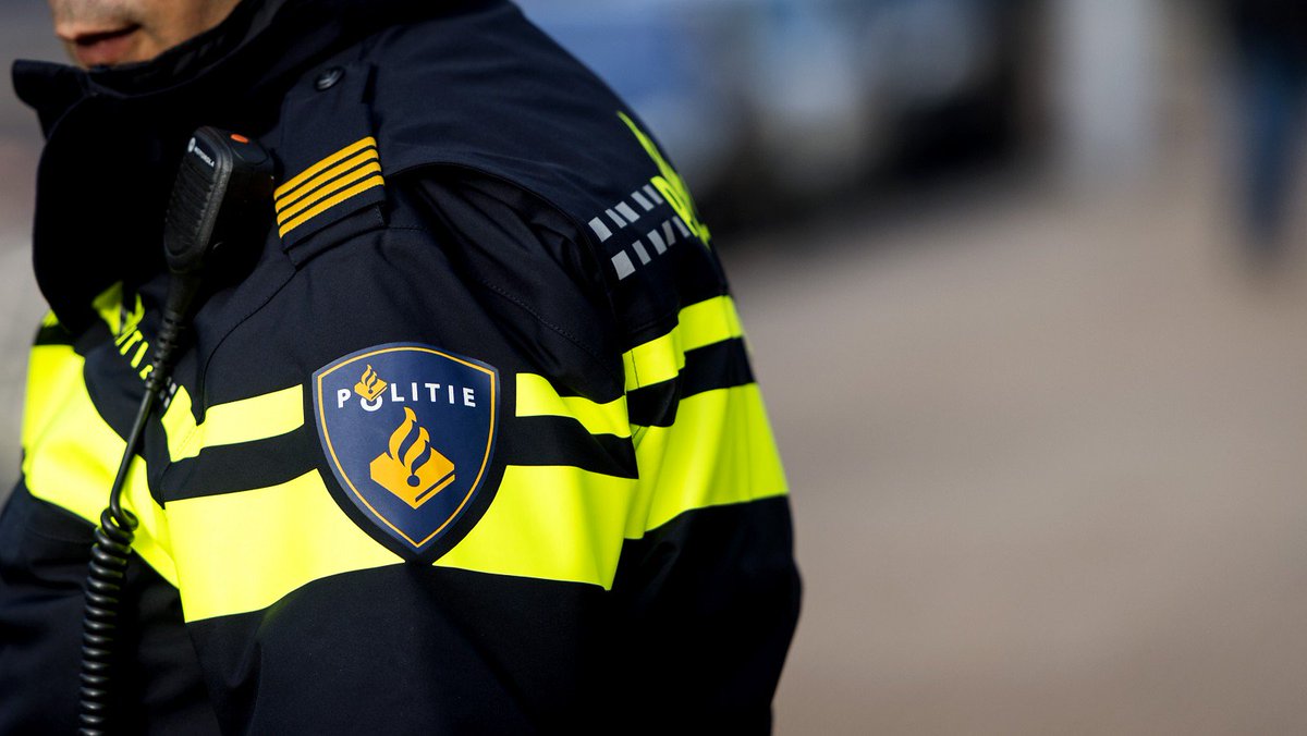 Twee agenten mishandeld dit weekend, politie noemt geweld "onacceptabel"..